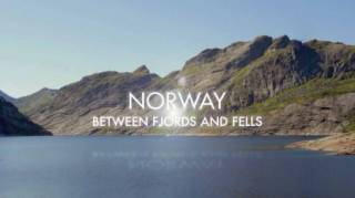 Норвегия - между фьордами и холмами / Norway: Between Fjords and Fells (2021)